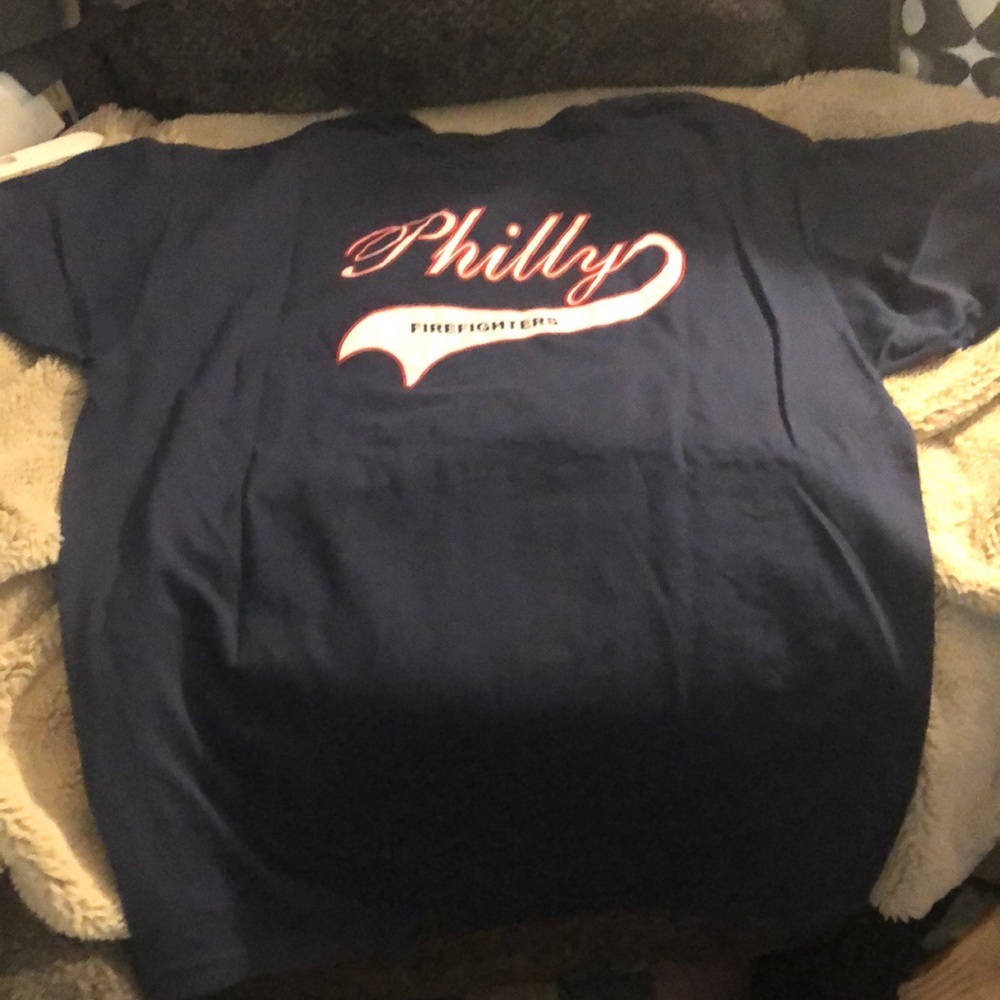 🎉4 for $20 Olde City Hook & Hose Philadelphia Tee, size XL - Picture 3 of 5